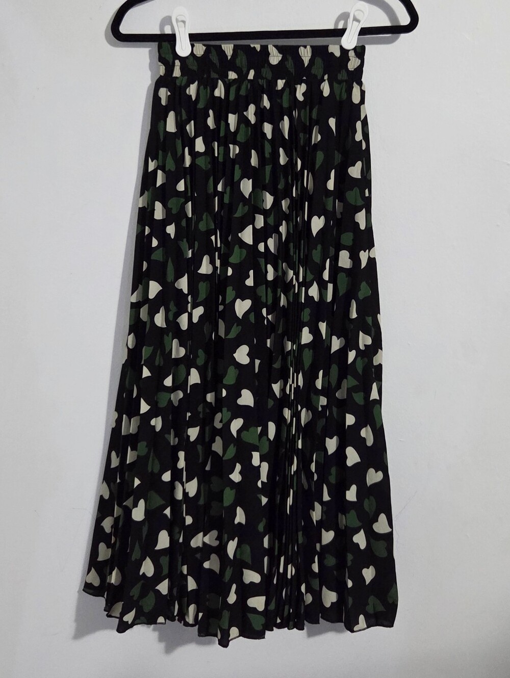 Zaikamoya Pleated Maxi Skirt